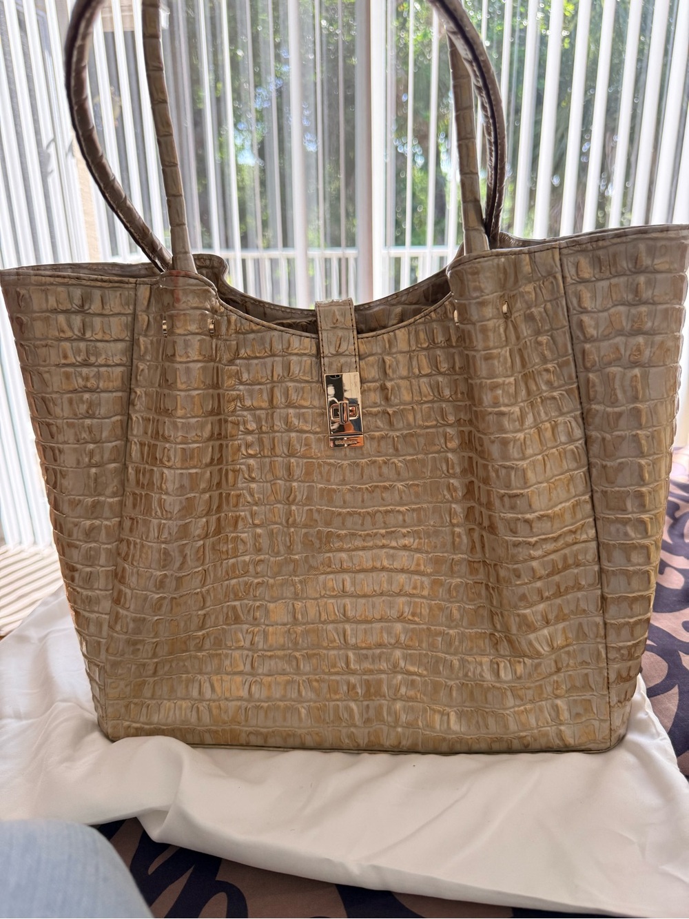 Brahmin Medium Mallory -Gold La Scala